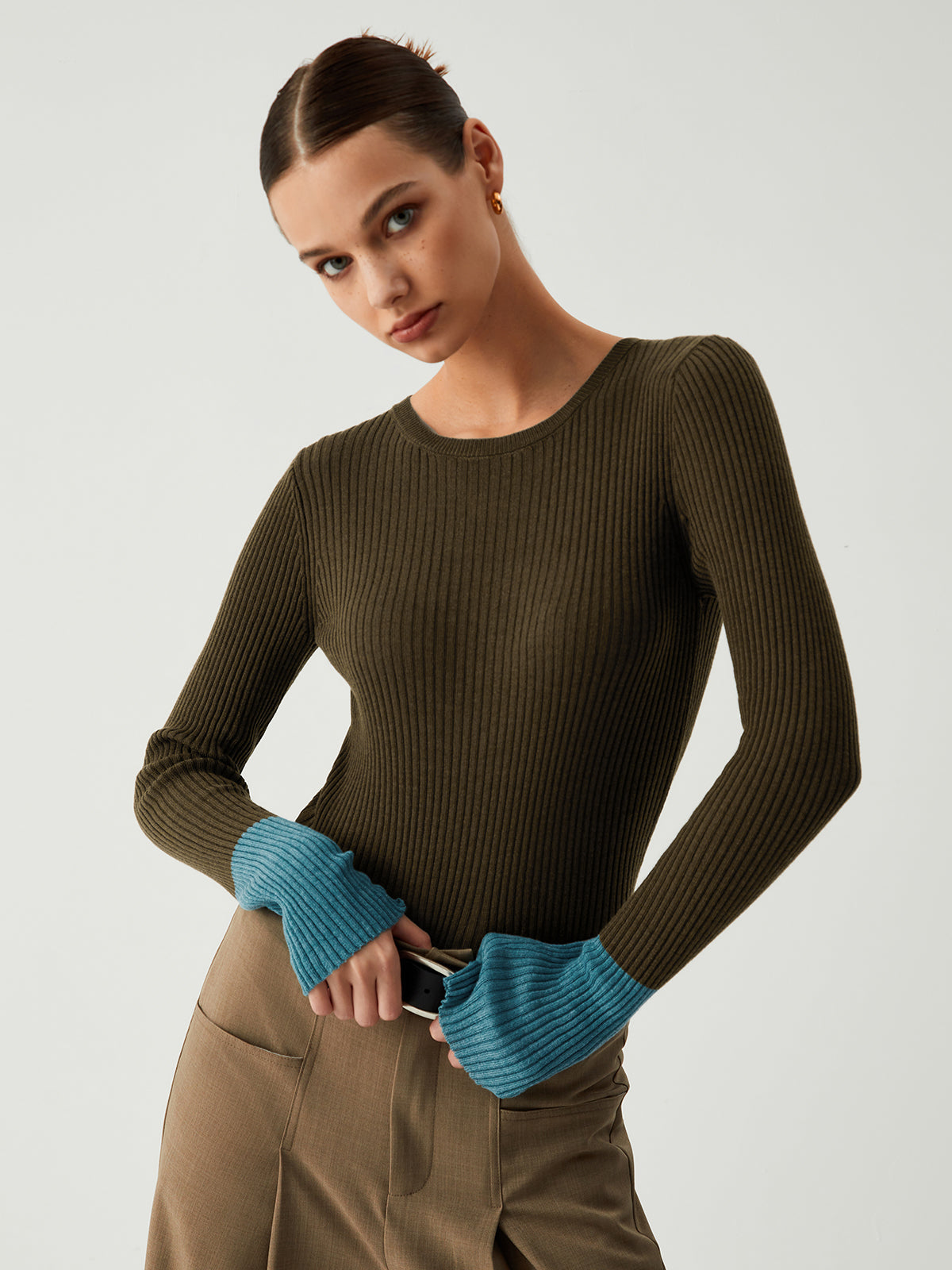 Damen Stricktop Cashmere-Bambus Slim Fit mit Kontrastärmeln