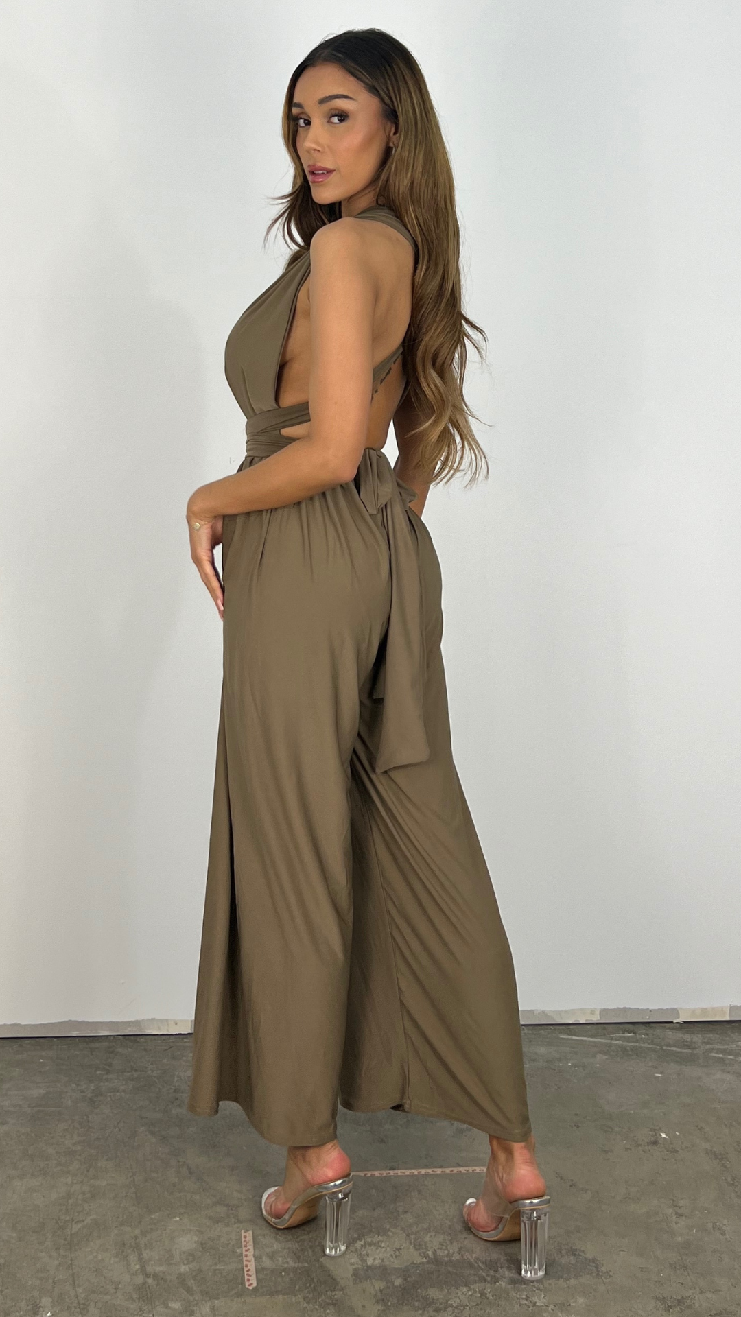 TINATII  Laure Jumpsuit - Modischer Einteiler mit weitem Bein