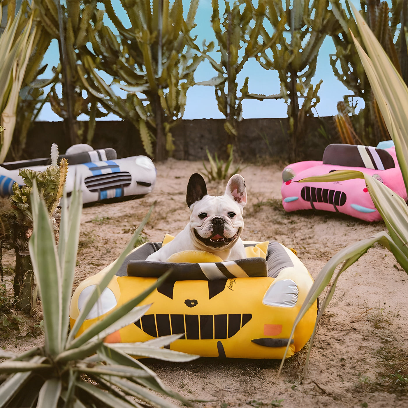 TurboPaws - Konvertierbares Rennwagen-Haustierbett