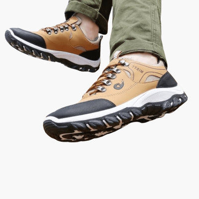 Herren Trekking-Schuhe mit Schnürung und profilierter Gummisohle