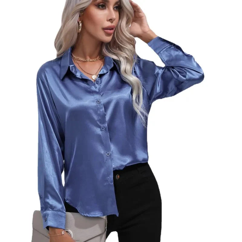 Elegante Satinbluse mit weitem Schnitt und langen Ärmeln für Frauen