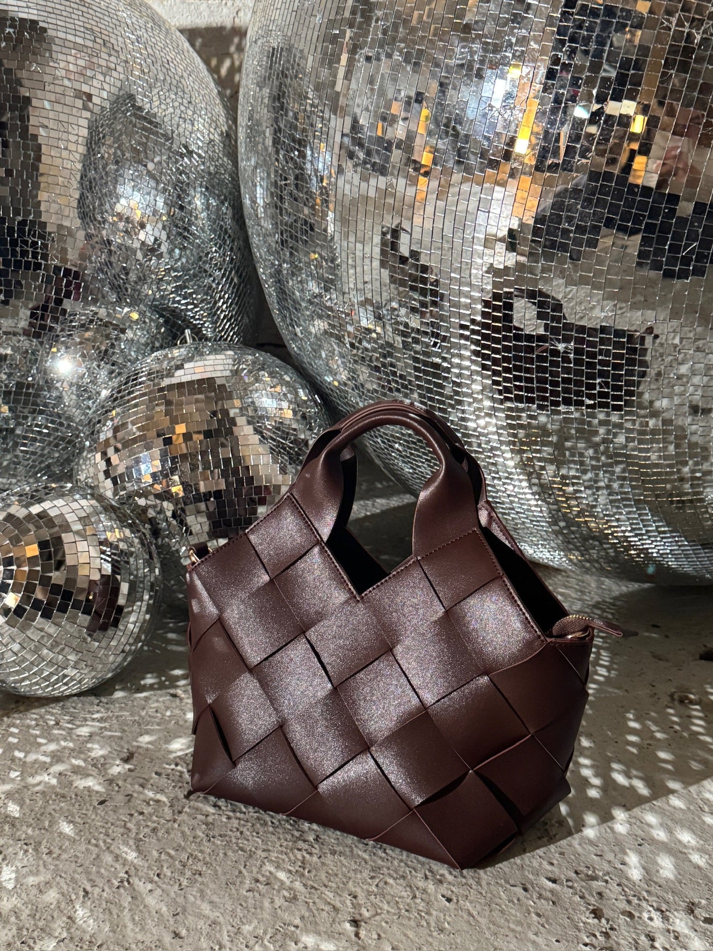 Umina | Dunkelbraune Umhängetasche