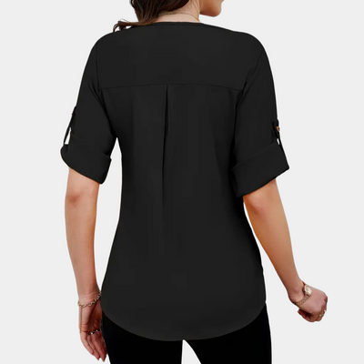 Iona- Luftige schwarze Faltenbluse für Damen