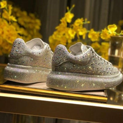 Lauren- Glitzernde Sneaker mit Kristallverzierungen