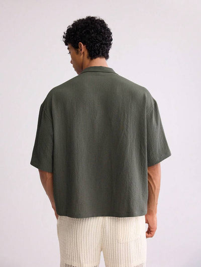 Leon – Herren Oversized Crop Hemd Seersucker Boxy Grün