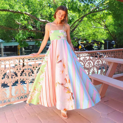 Veronika - Sommerkleid mit Graffiti-Druck und Riemen