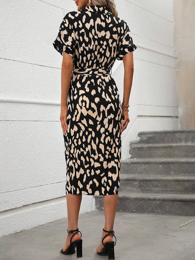 Midikleid mit Tiermuster und Schlitz vorne - Julieta