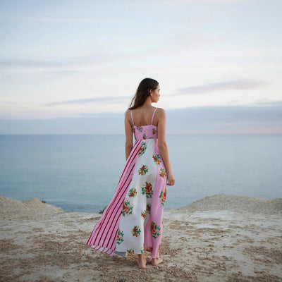 Veronika - Sommerkleid mit Graffiti-Druck und Riemen