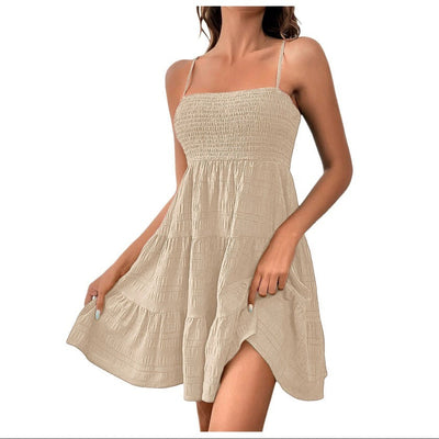 Ärmelloses kurzes Kleid mit lebhaftem Volant - Melania