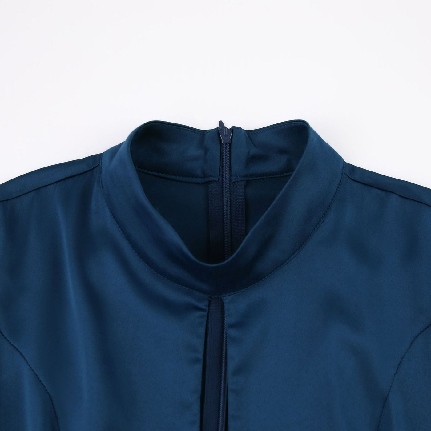 Brinja - Elegantes langes Abendkleid mit Ärmeln