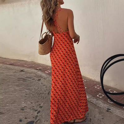 Nilla - Elegante Damenkleidermit Halfterkragen