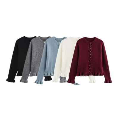 Brand & Belle | Chic Strickjacke mit Knöpfen und Rüschen