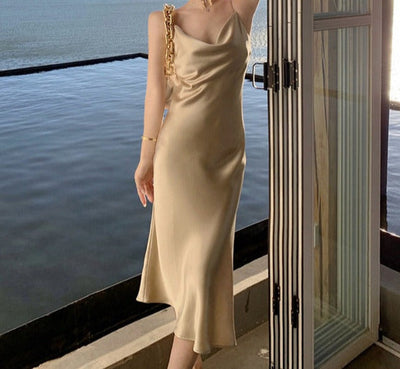 Avery - Midikleid aus Satin