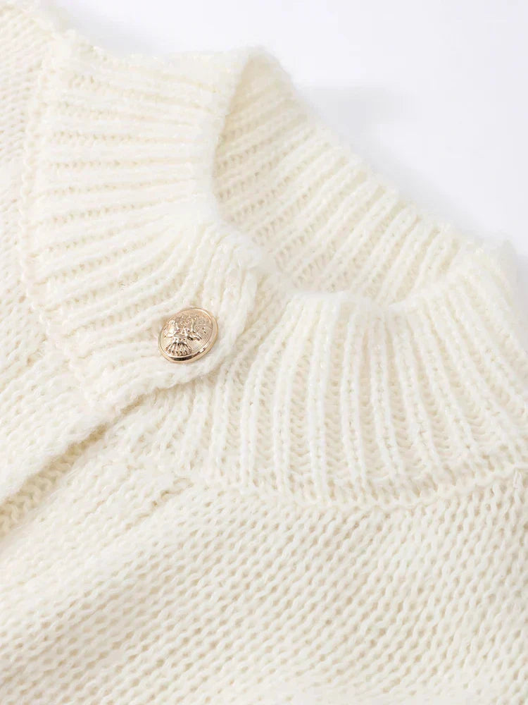 Brand & Belle | Strickjacke mit goldenen Knöpfen