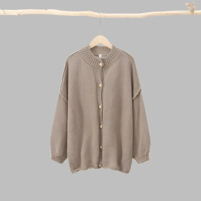 Brand & Belle | Strickjacke mit goldenen Knöpfen