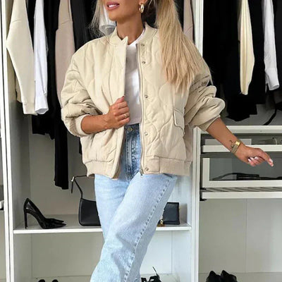 Warme gesteppte Bomberjacke