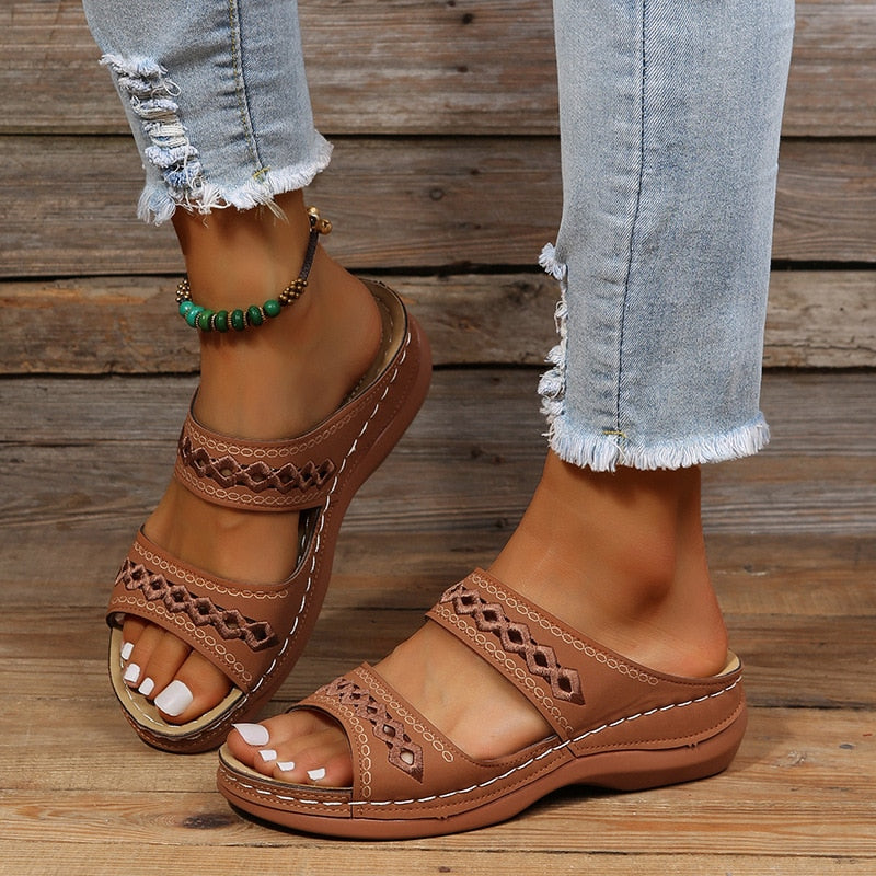 Boho-Slip-On-Sandalen mit Cut-Outs für Damen