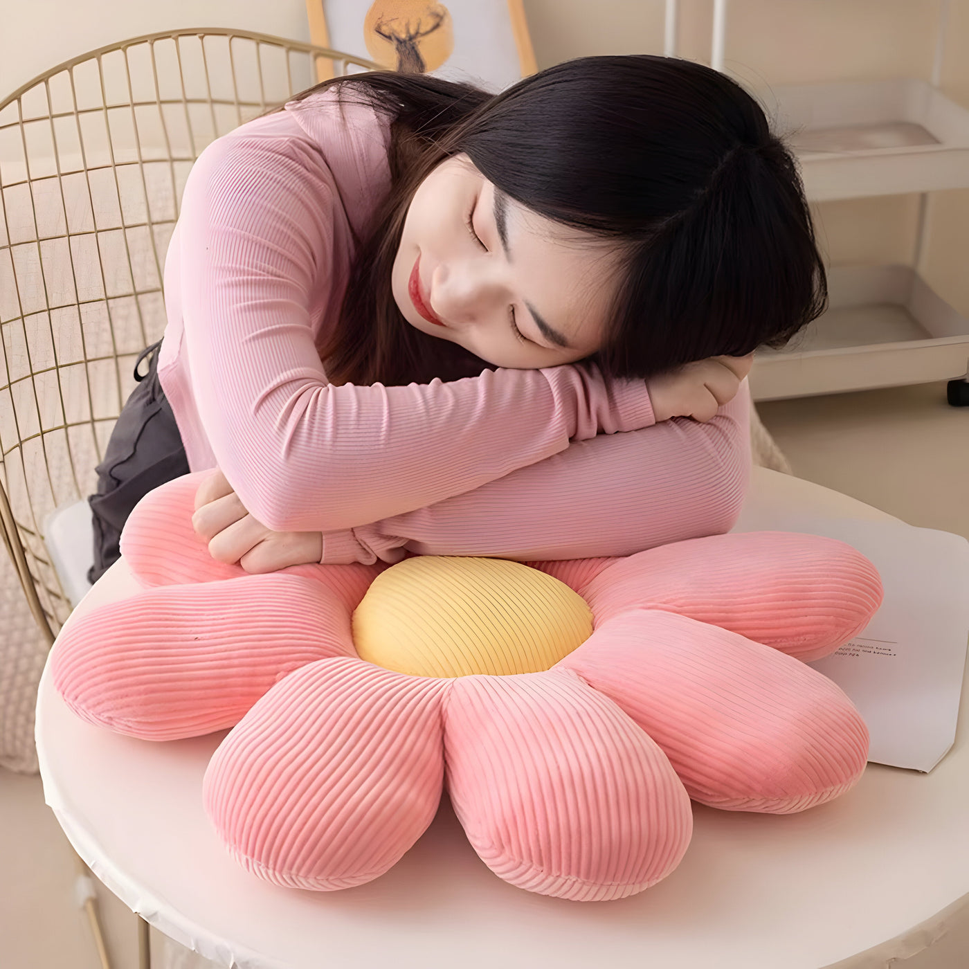 FloraDream Cushion - Weiches Sechs Blütenblättern Kissen