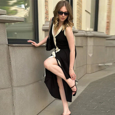 Charlotte® | Ärmelloses Kleid mit V-Ausschnitt