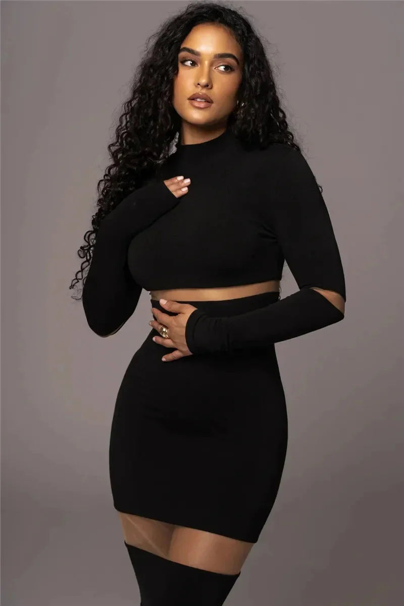 Kleid mit Cut Outs und markanten Akzenten für Frauen