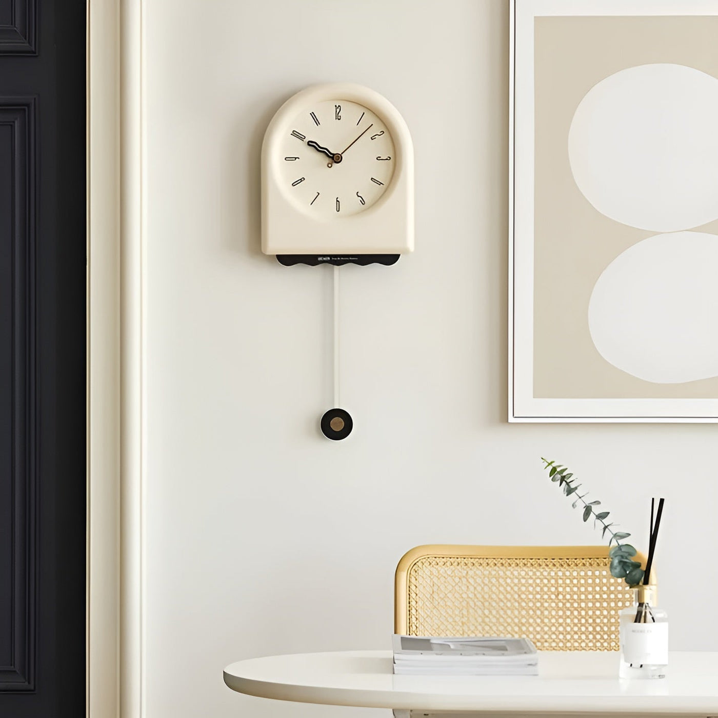 UrbanPendulum Clock - Moderner Schwingpendel-Wanduhr