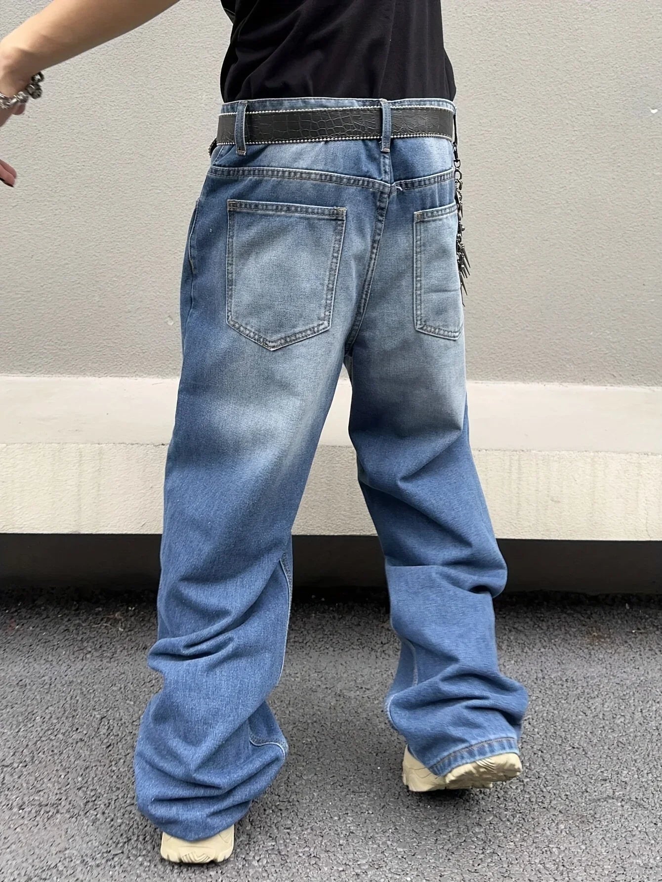Modische Baggy Jeans für Herren | Weites Bein