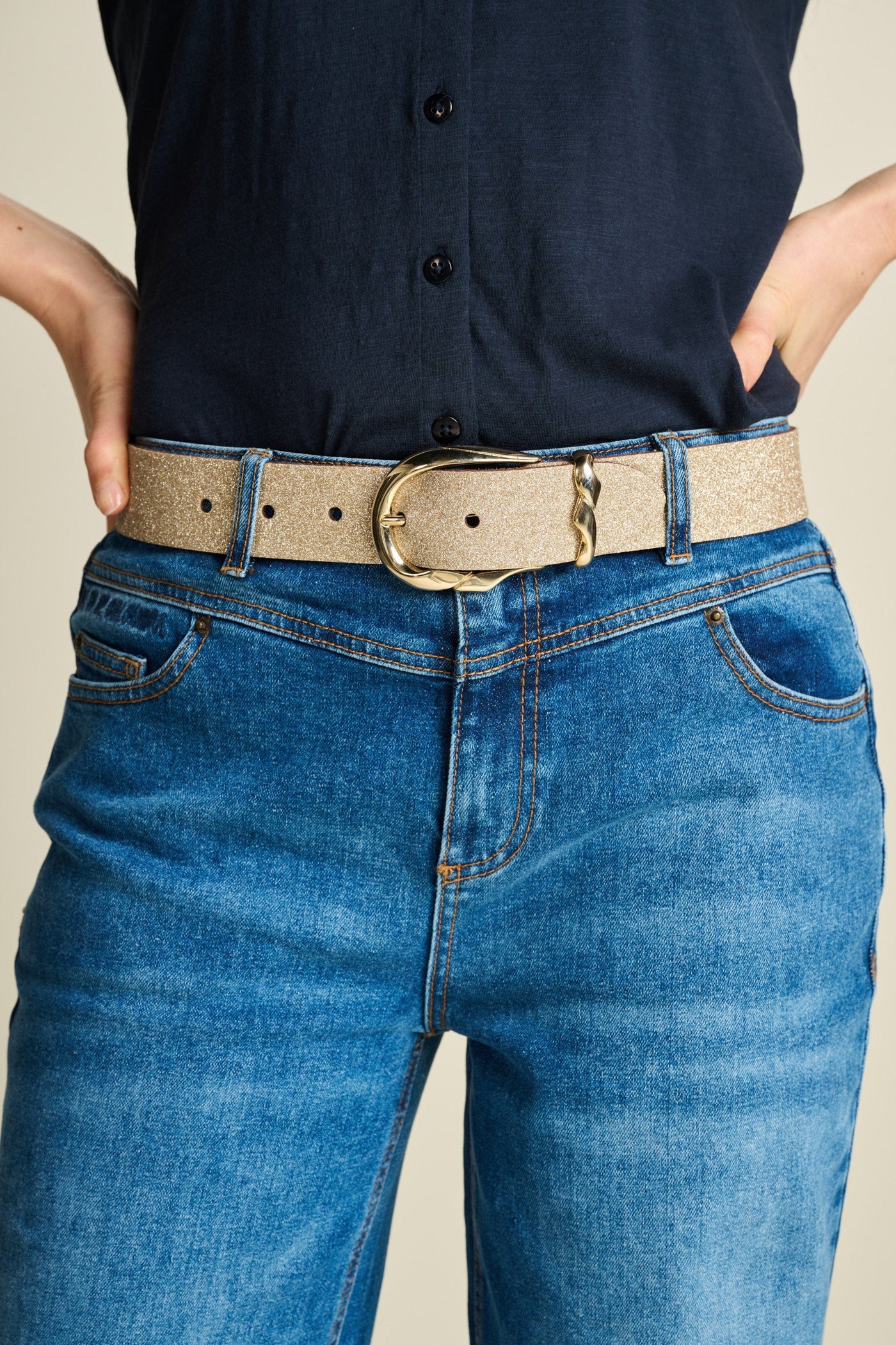 Goldfarbener Gürtel mit Strukturierter Oberfläche Für Frauen