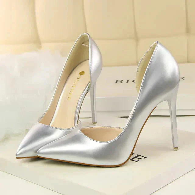 Zeitlose Pumps mit schlanker Silhouette für Damen