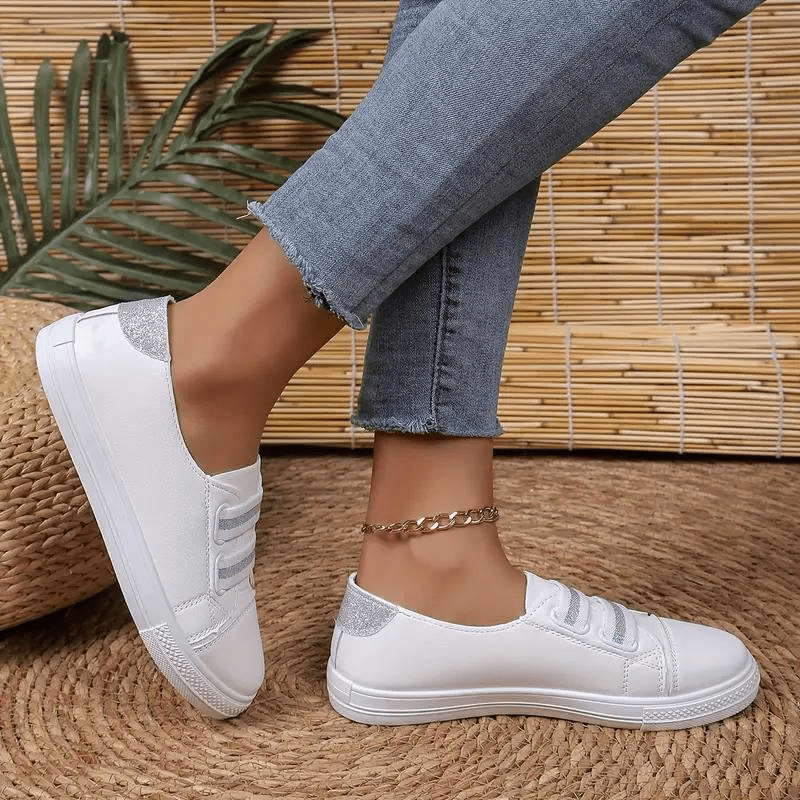 Bequeme Slip On Sneaker mit modernem Look für Frauen