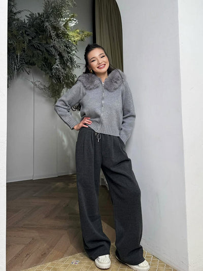 Damen Strickjacke Grau mit Kapuze und Kunstpelz – Warme Winterjacke