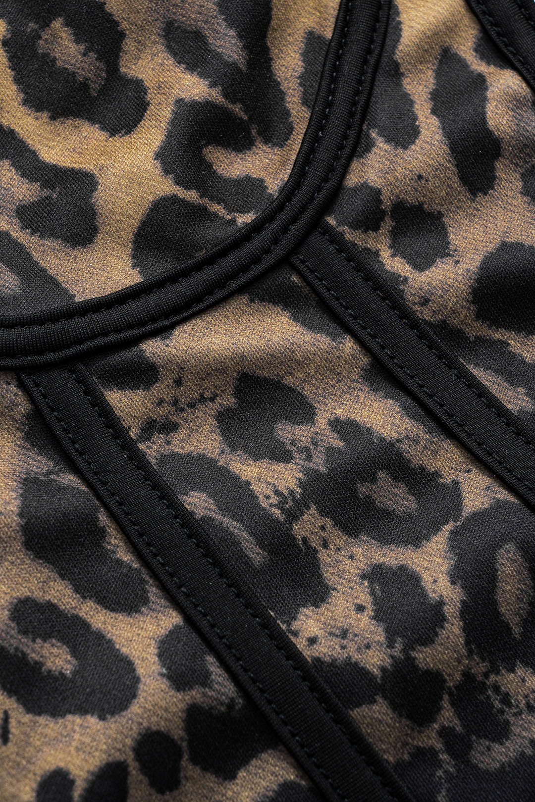 Irene | Korsett-Top mit Leopardenmuster & Schnürung