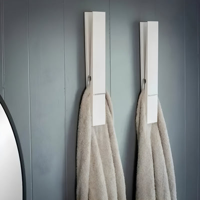 PineGrip Handtuchhalter - Eleganter Badezimmer Handtuchklammer aus Holz