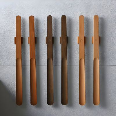 KomfortKick - Magnetischer Holz  Langer Schuhlöffel