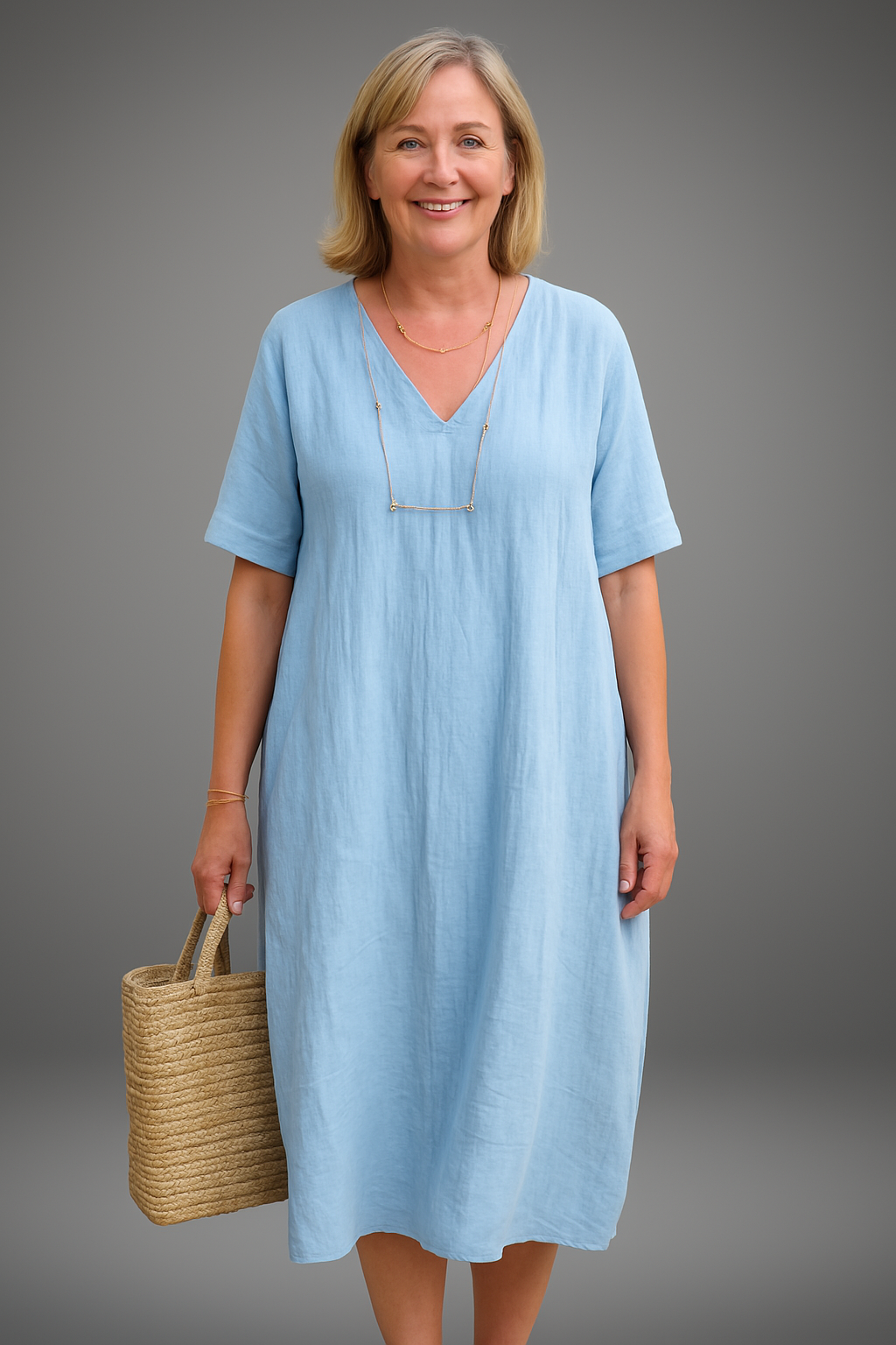 Renate©️ | Schlichtes Kleid mit V-Ausschnitt und halblangen Ärmeln