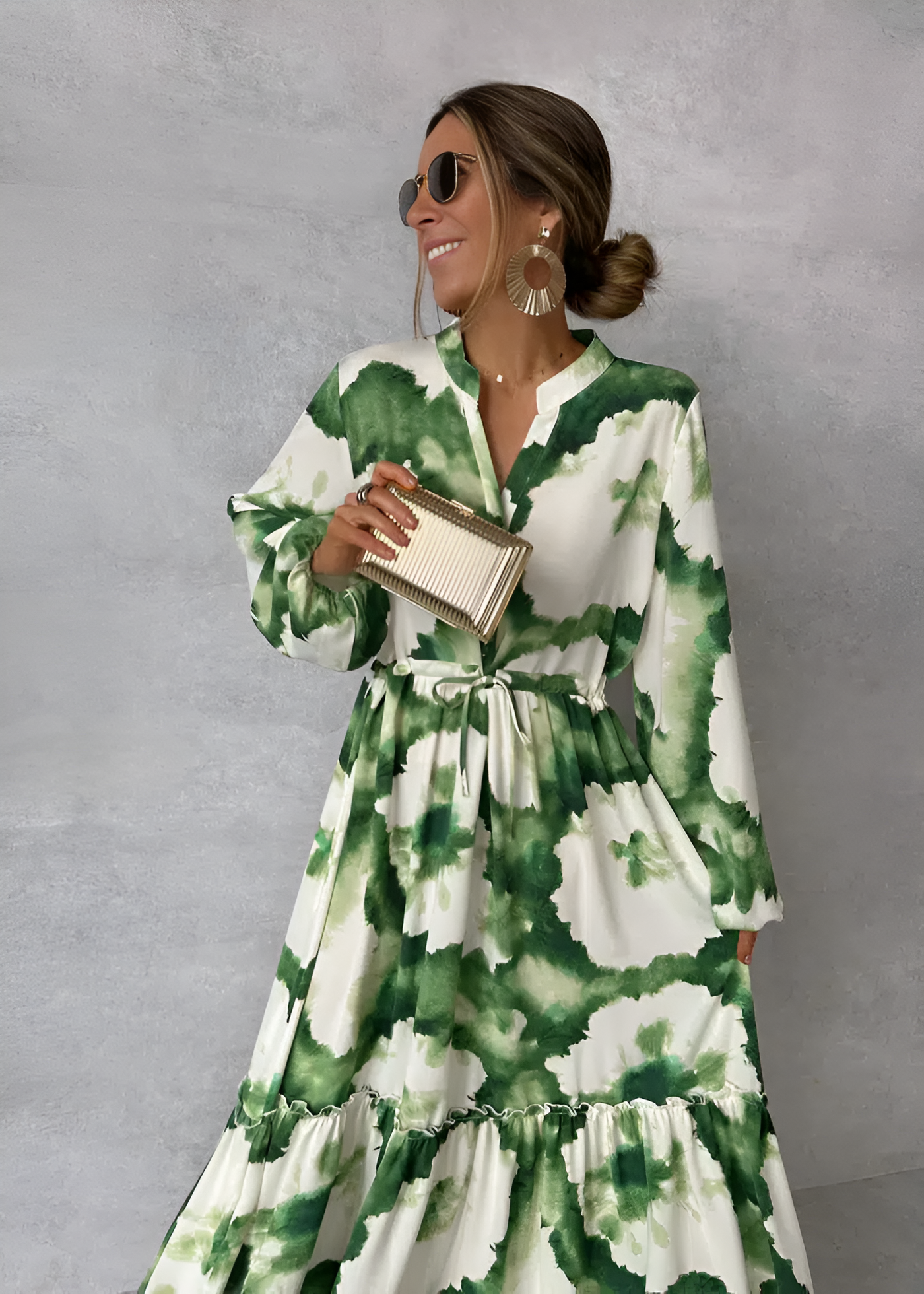 Elina | Grünes Maxikleid – Langarm & V-Ausschnitt