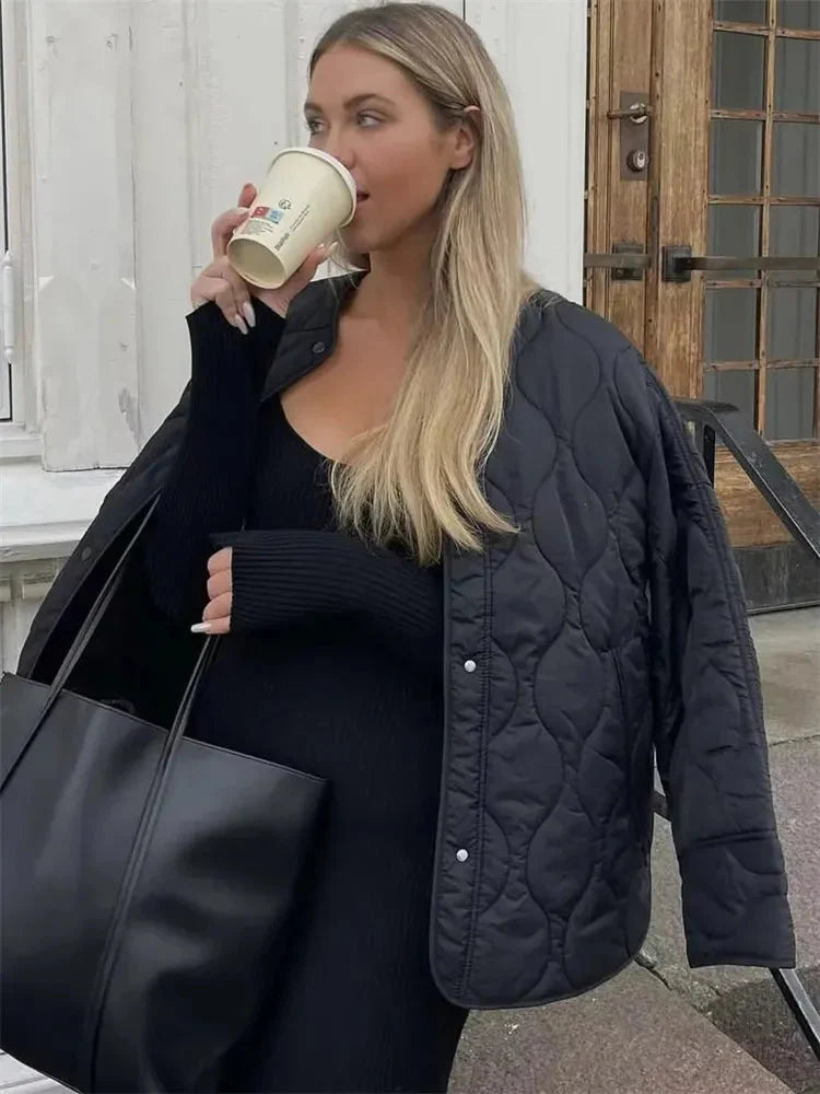 Weite Winterjacke mit kuscheliger Wärme für Damen