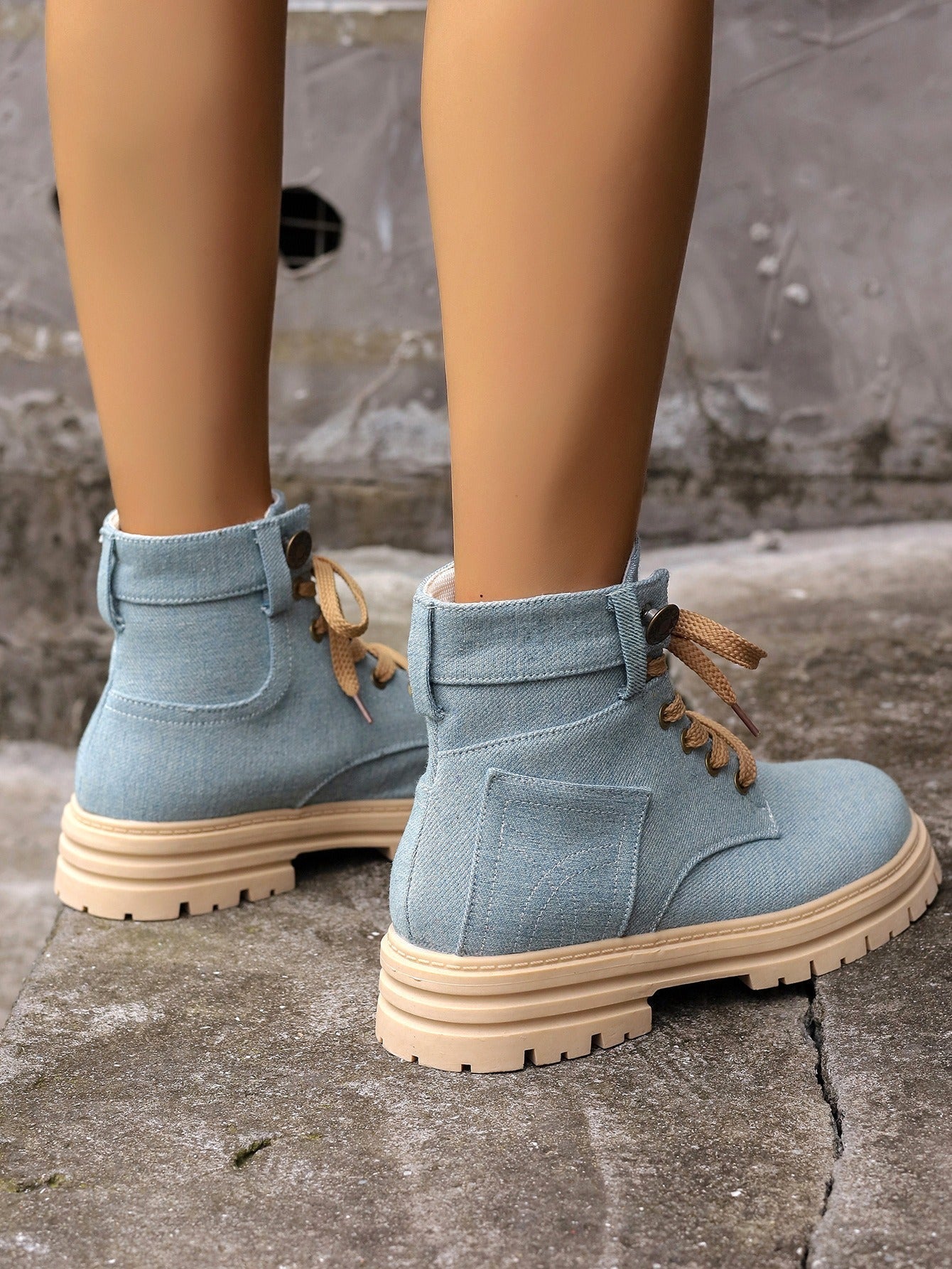 Lässige Damen-Stiefeletten aus strukturiertem Canvas im urbanen Stil - Martina