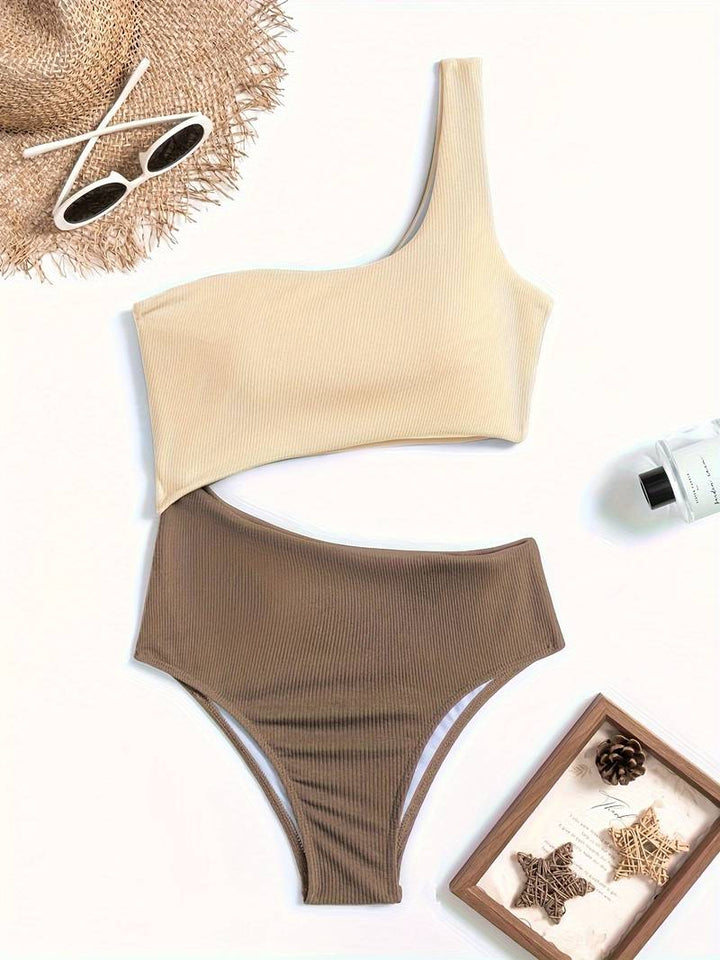 Katrina® | Asymmetrische High-Cut-Badeanzüge