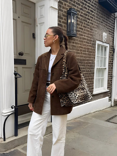 Braune Wildlederjacke für Damen mit Knopfleiste und Taschen