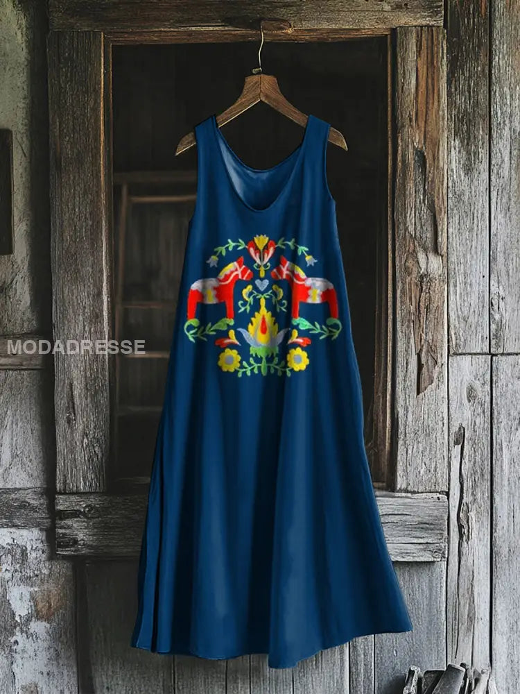 Schwedisches Damenkleid mit Dala-Pferden