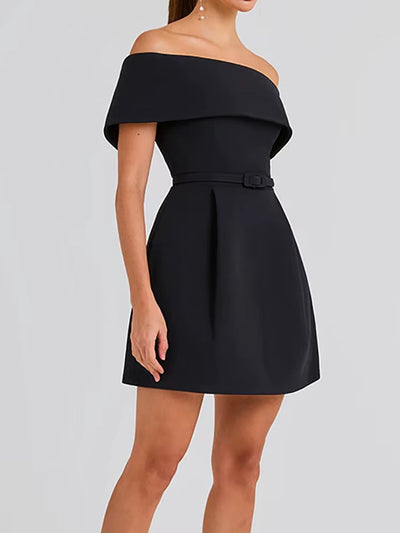 Kurzes Damenkleid mit plissiertem Bardot-Ausschnitt fliederfarben elegant - Liora