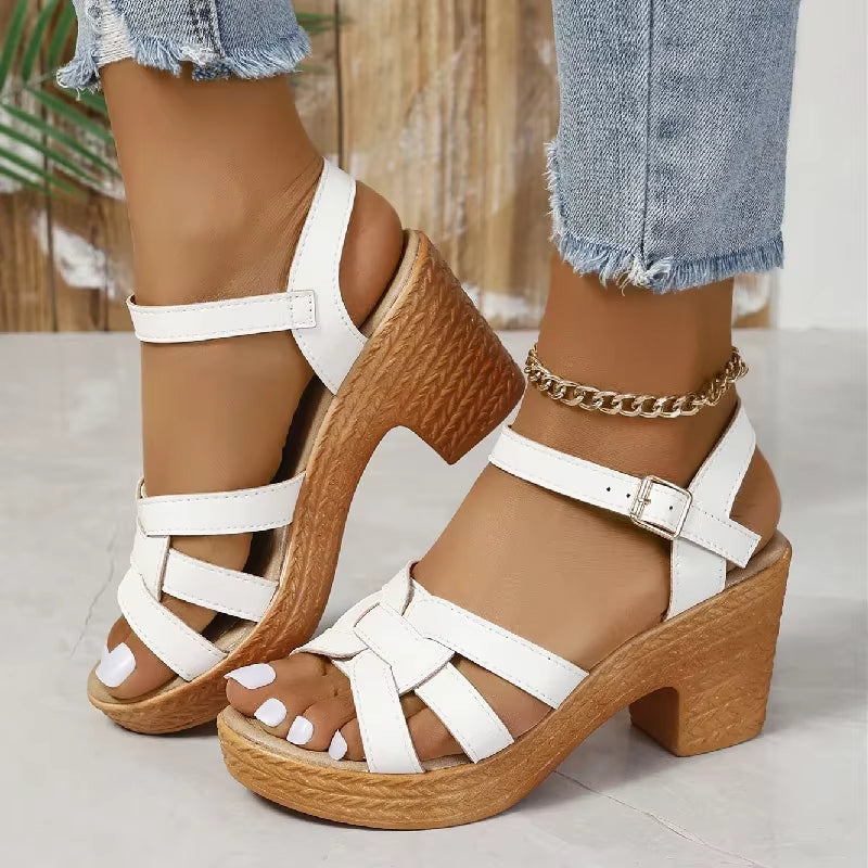Damen-Sandalen mit klobigem Absatz und verstellbarem Riemen - Camila