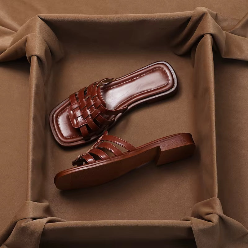 Damen Sandalen aus Kunstleder geflochten flach - Renata