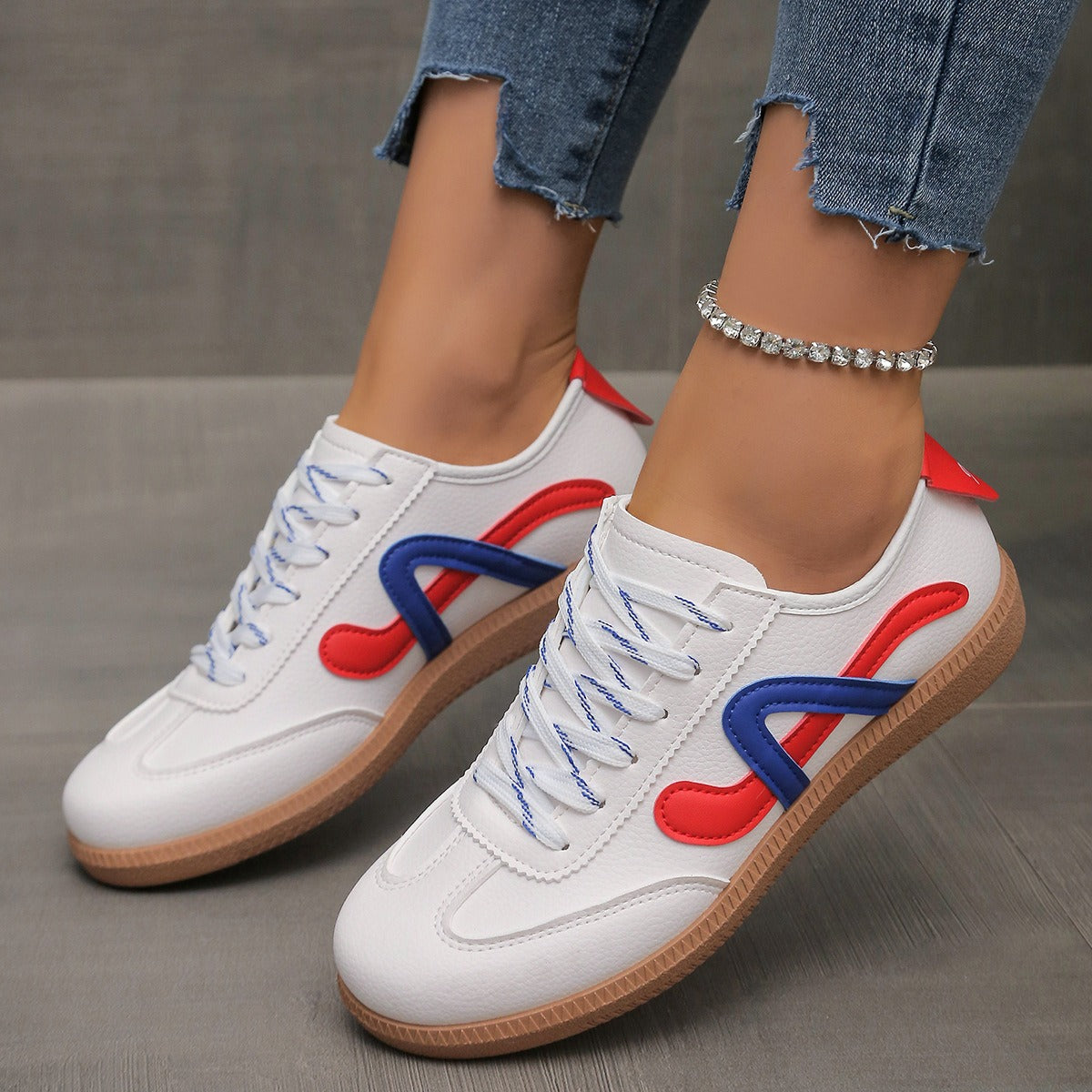 Flache Turnschuhe im Retro-Stil für Frauen - Daniela