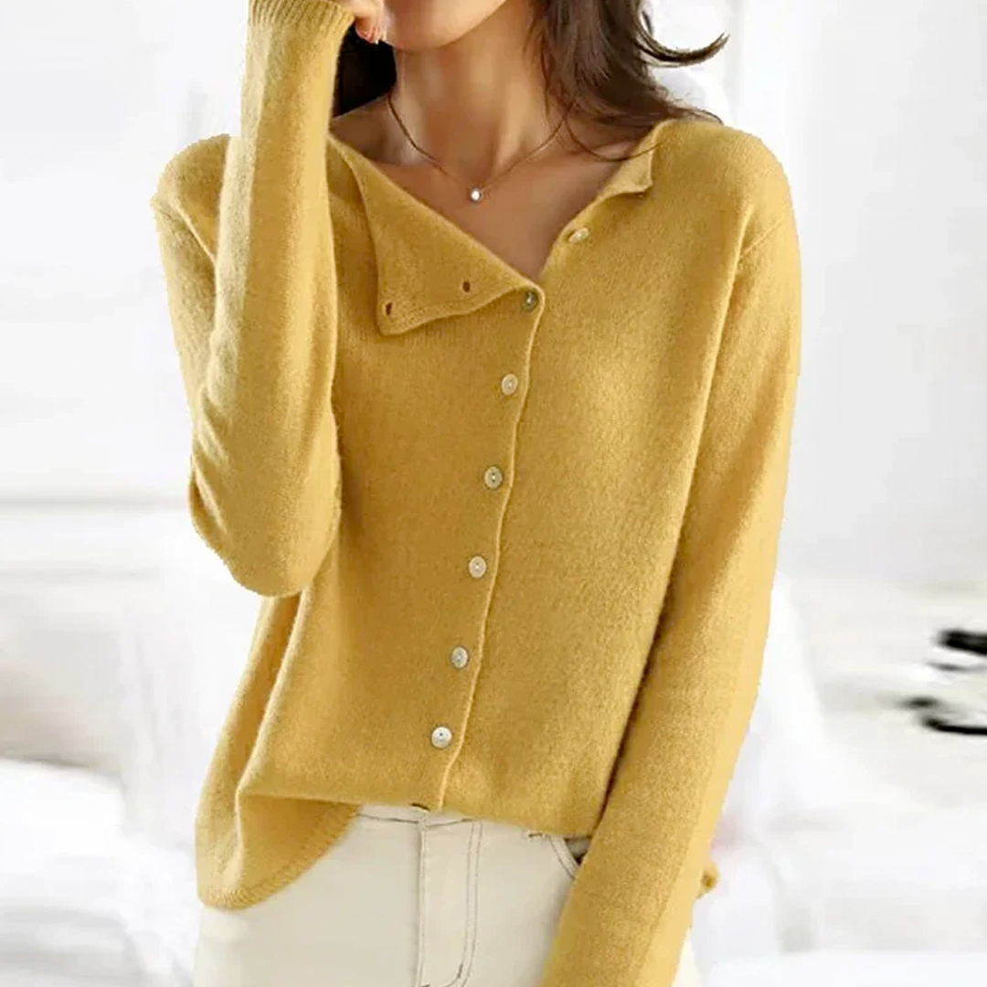 Clara - Lässiger Cardigan mit Knöpfen