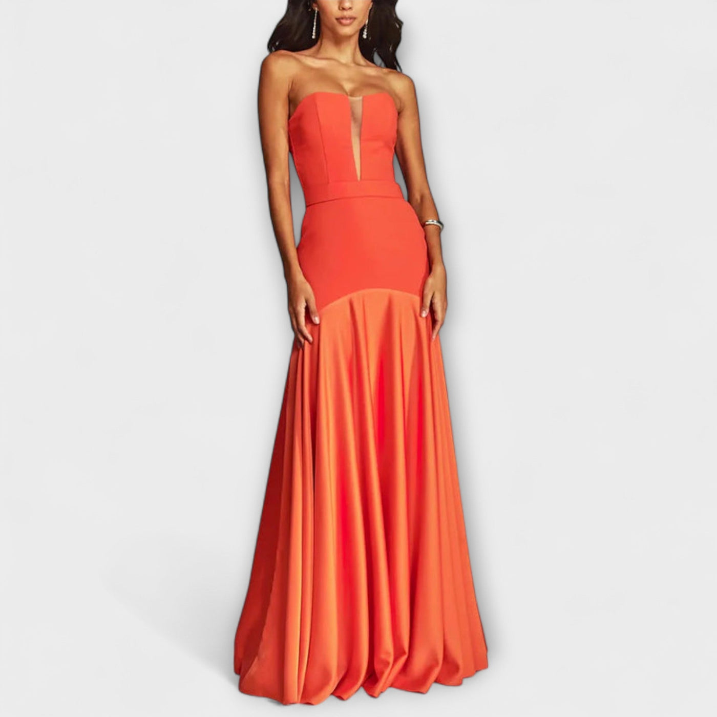 Vada - Off-Shoulder V-Neck Maxi Dress