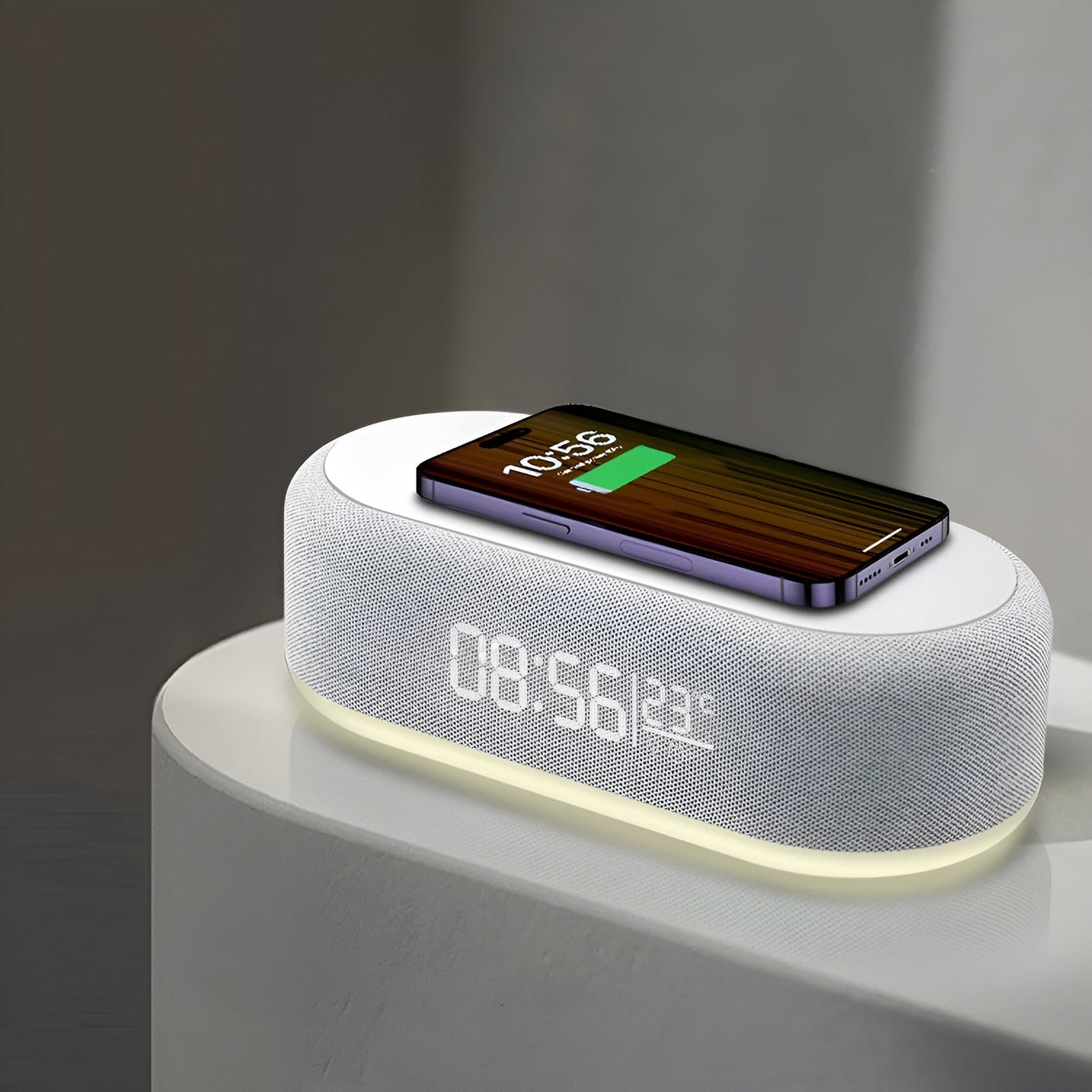 BrightCharge Clock – Kabellose Ladestation und Wecker