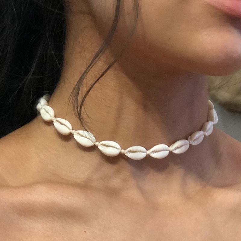 Goldfarbene Halskette mit natürlichem Muschel Anhänger Für Damen