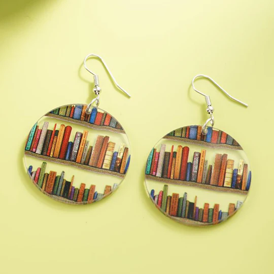 Mehrfarbige Vintage-Ohrringe