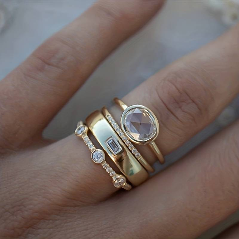 Vintage Goldring-Set mit Zirkonia-Kristallen